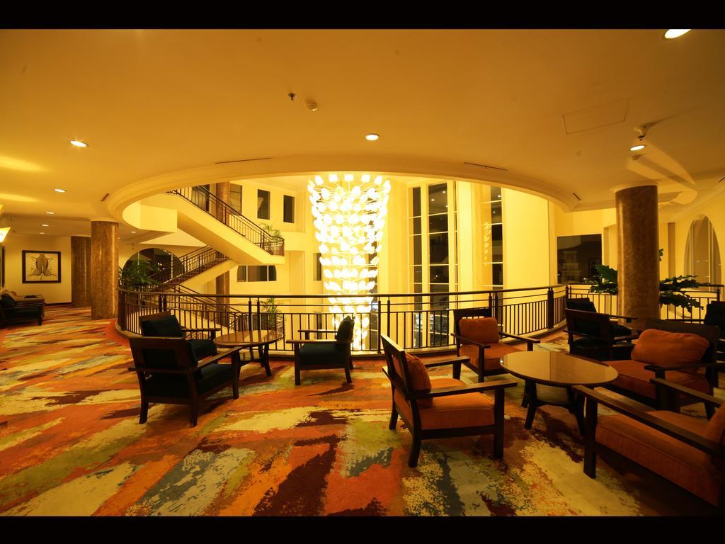 Grand Wahid Hotel Salatiga Exterior photo